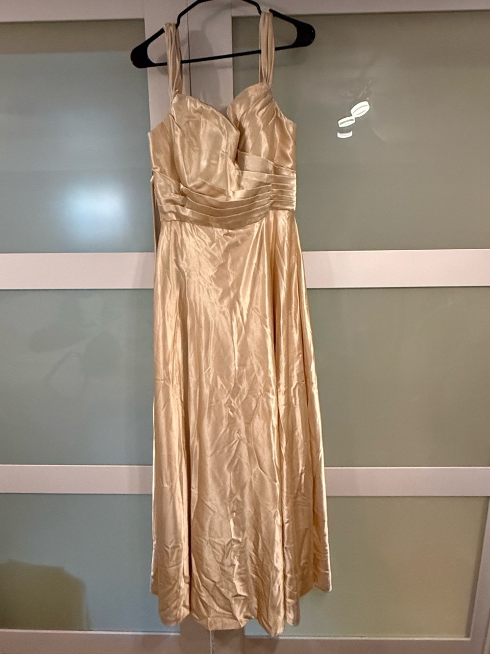Elegant Gold/Champagne Satin Evening Dress with Padded Bodice and corset back